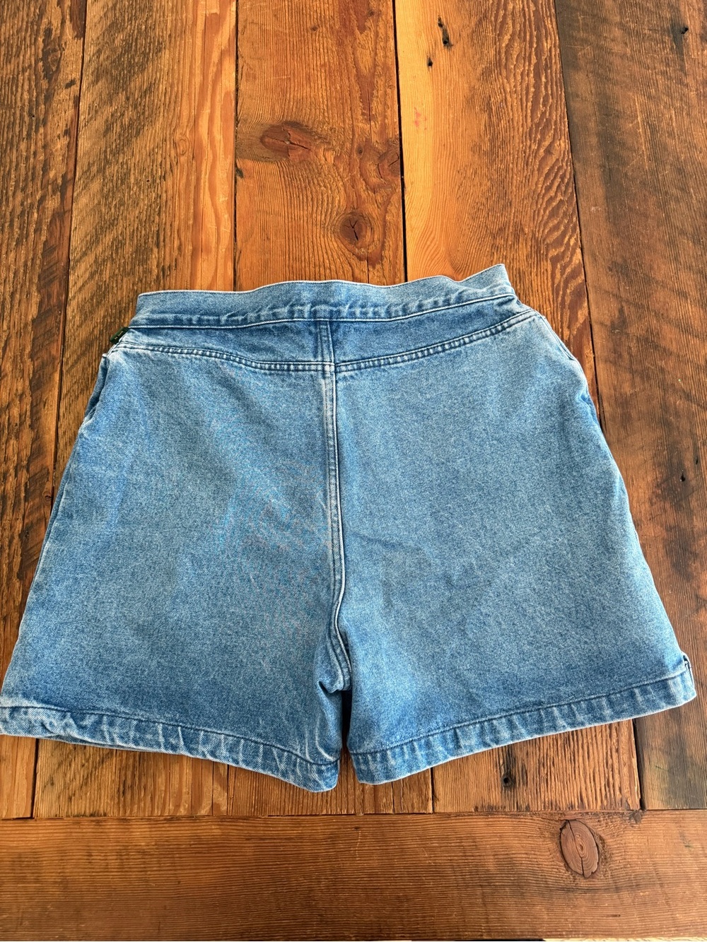 VINTAGE Cabela's Blue Denim Women's Jean Shorts - Picture 2 of 5